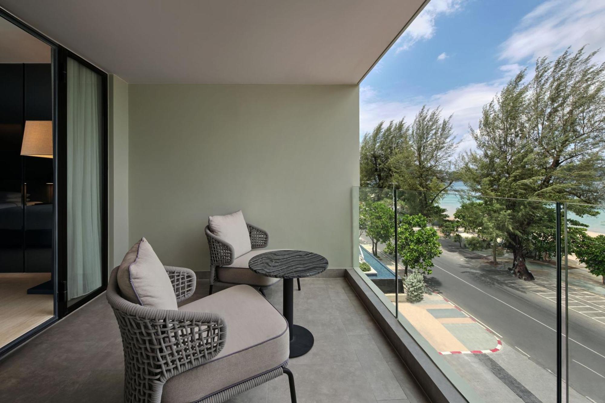 Four Points By Sheraton Phuket Patong Beach Resort Екстер'єр фото