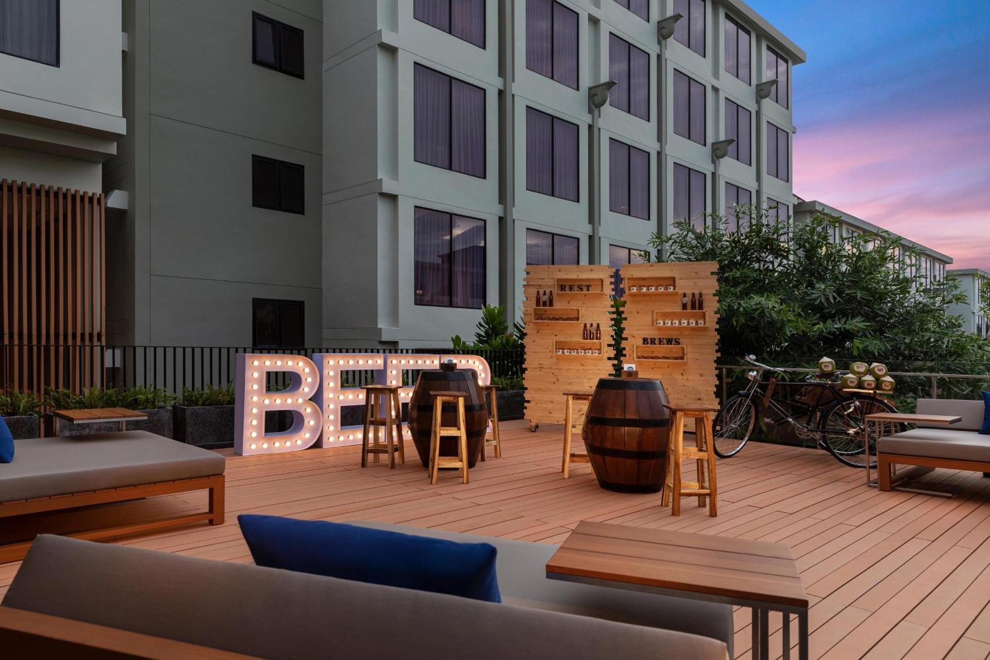 Four Points By Sheraton Phuket Patong Beach Resort Екстер'єр фото