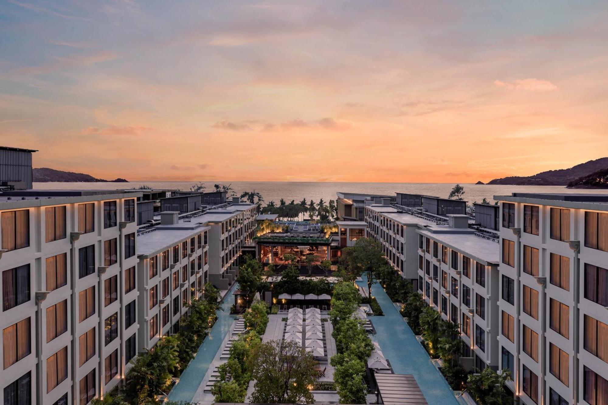 Four Points By Sheraton Phuket Patong Beach Resort Екстер'єр фото